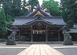 白山比咩神社