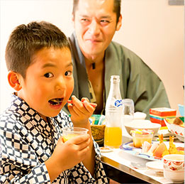 思わず笑顔のお部屋食